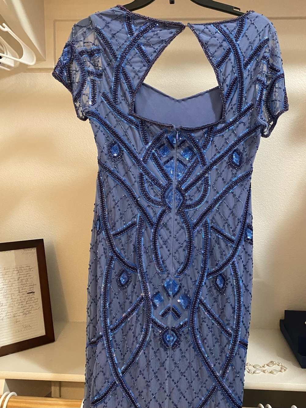 Dresses - Picture 2 of 3